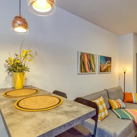 Arta Volosko Οπατία